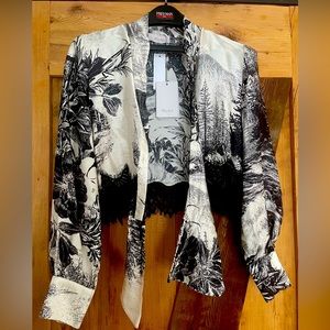 Woman Top Motel designer Top .Brand New with tags